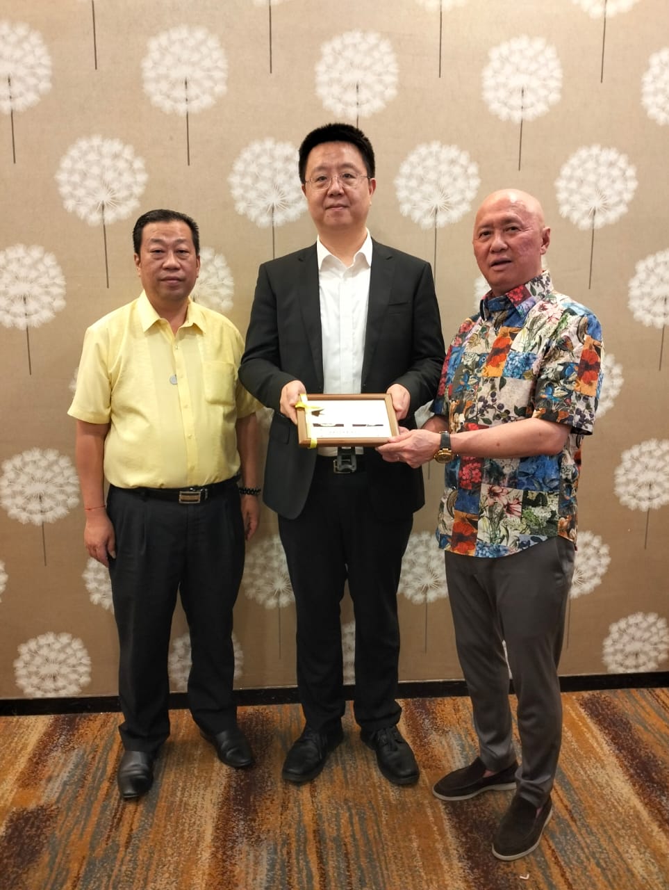 马中文化艺术协会 2022 年改选 古润金蝉联会长职