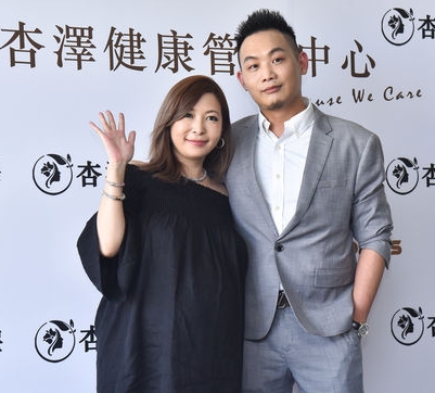 Makiyo生下胖儿子! 喜晒合照:好险不像爸爸
