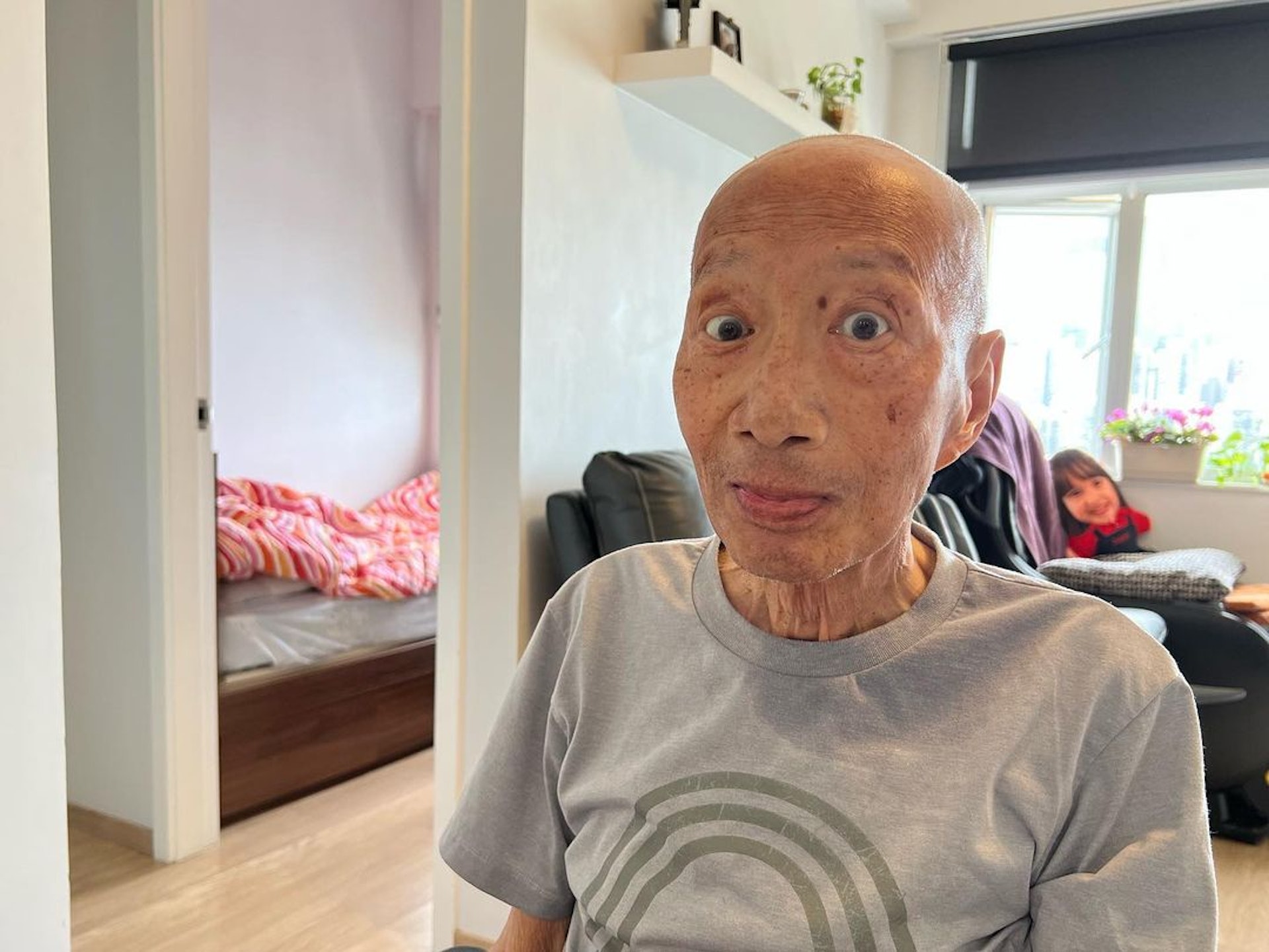 77岁余子明中风积痰严重 儿忧变肺炎急送院