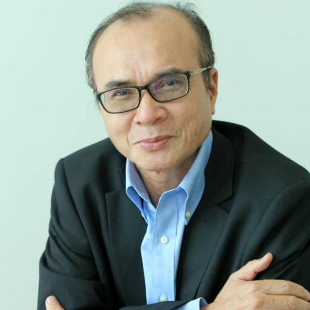 专版 / 看守首相依斯迈谈话:给国阵一个机会去建立稳定!