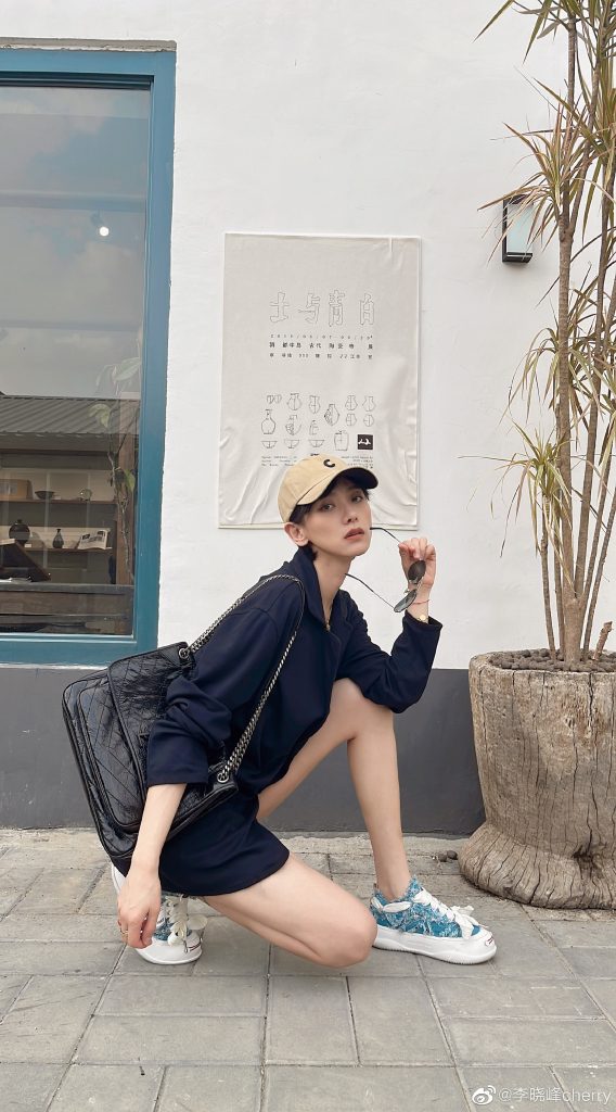 刘恺威同游绯闻女友身分被扒 网惊“新剧演杨幂闺蜜”