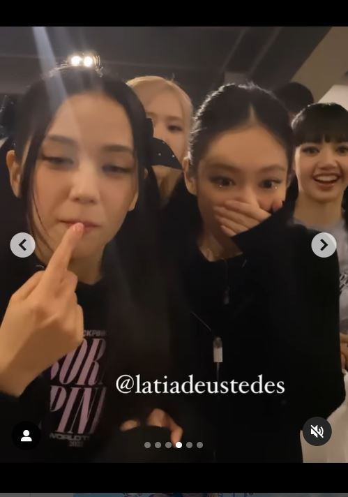 女粉丝把名字文上身 Jennie睁眼摀嘴惊喊:OMG