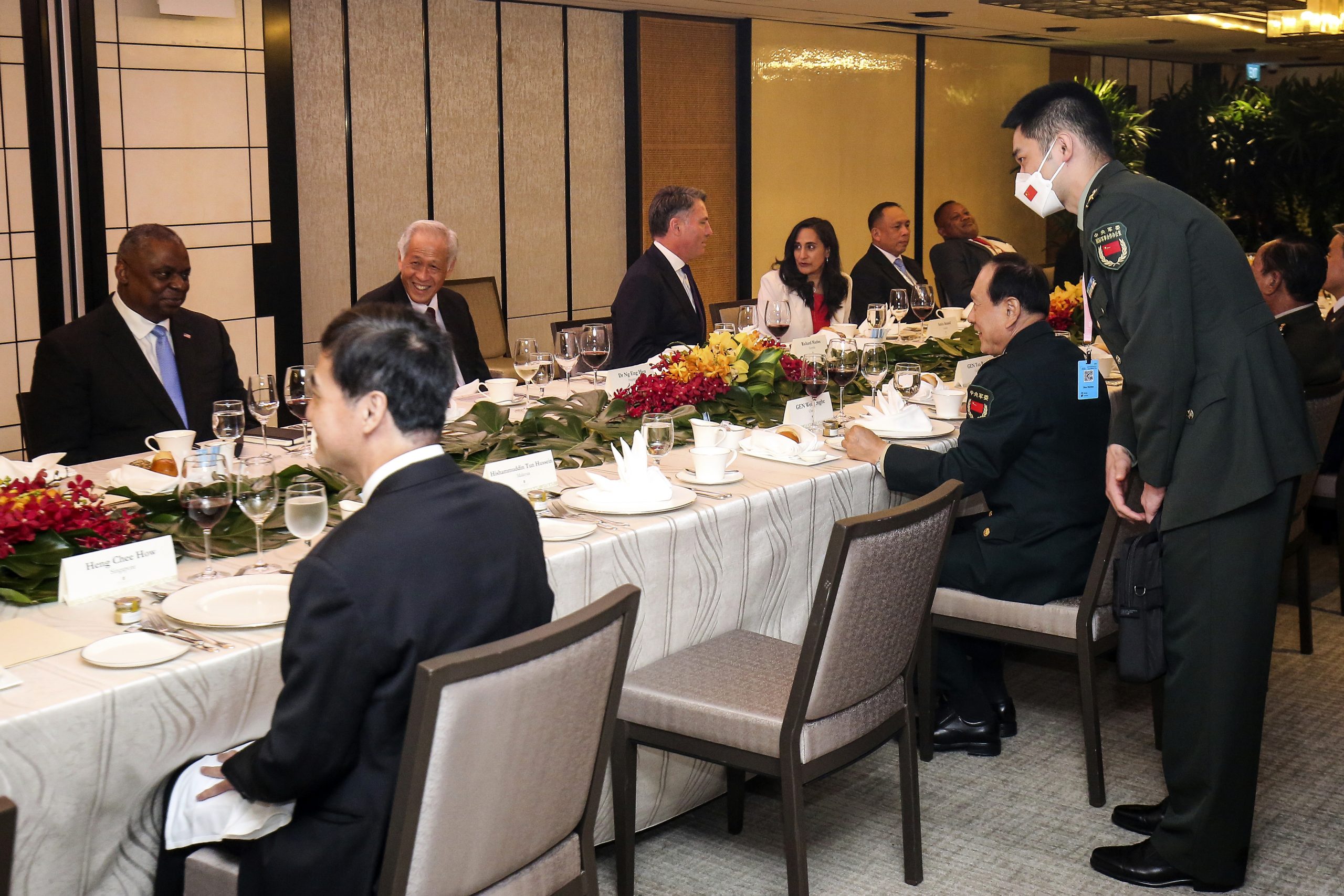 美国防长奥斯汀期待与中国防长魏凤和会面