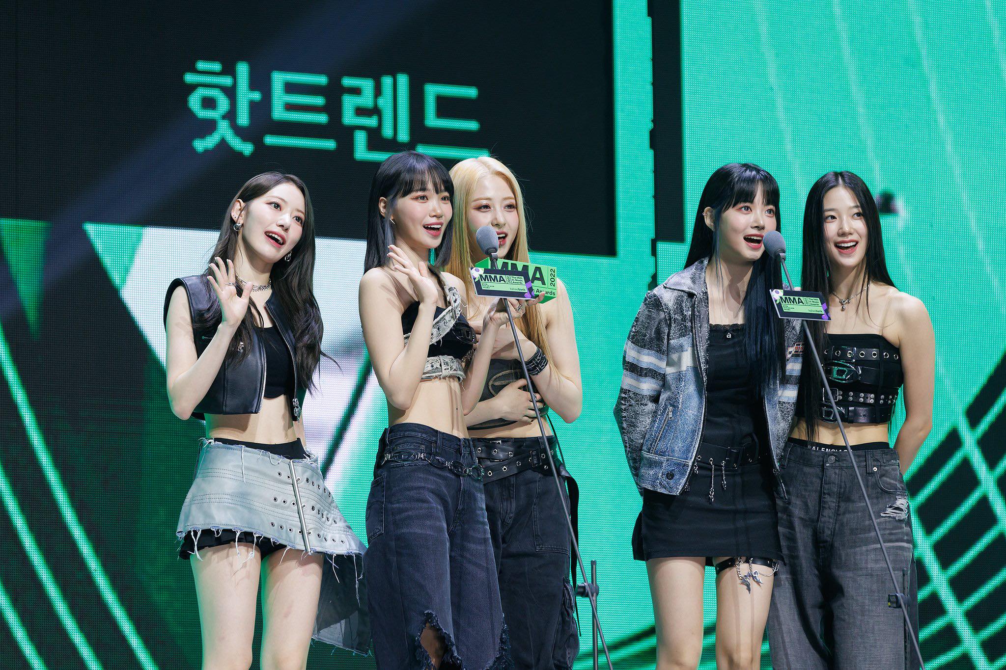 IVE出道不足1年 击败BLACKPINK夺最佳女团