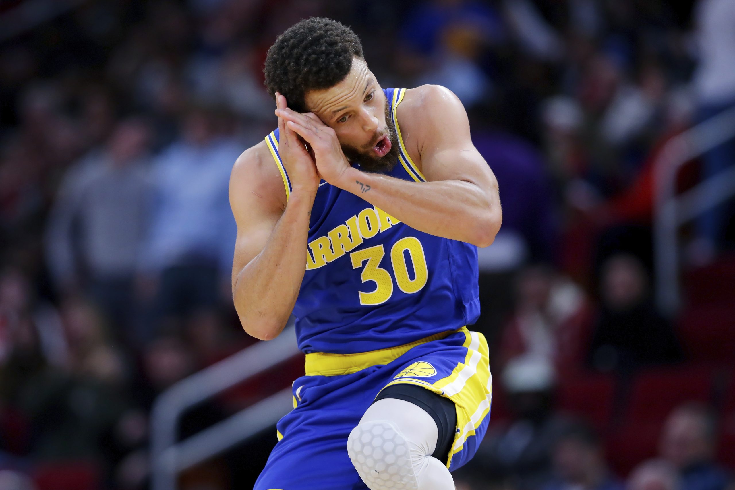 NBA|水花兄弟联手轰74分 勇士终获赛季客场首胜
