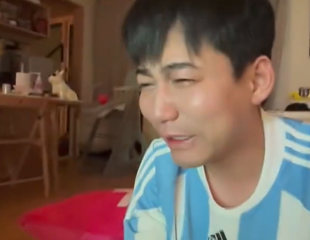 卡塔尔世界杯阿根廷夺冠 周星驰爱犬预测获赞“好准”