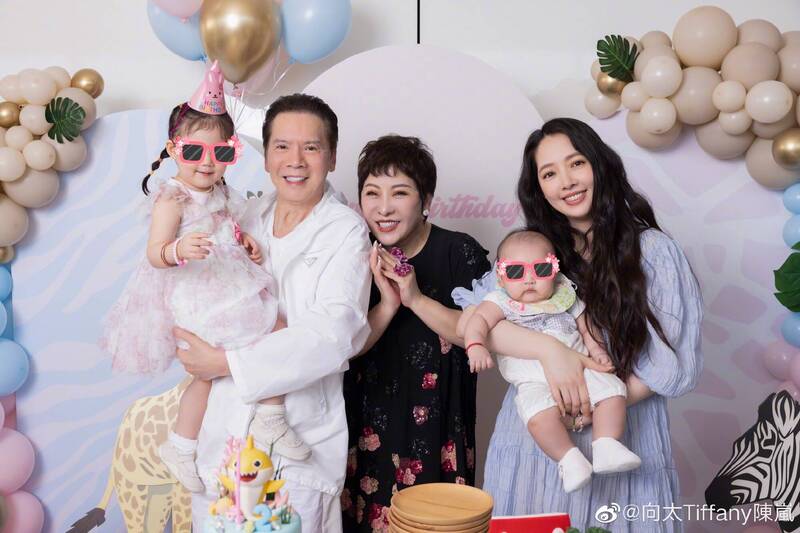 向太直播首秀销售额破亿 叫卖床垫喊“离婚别要回来”