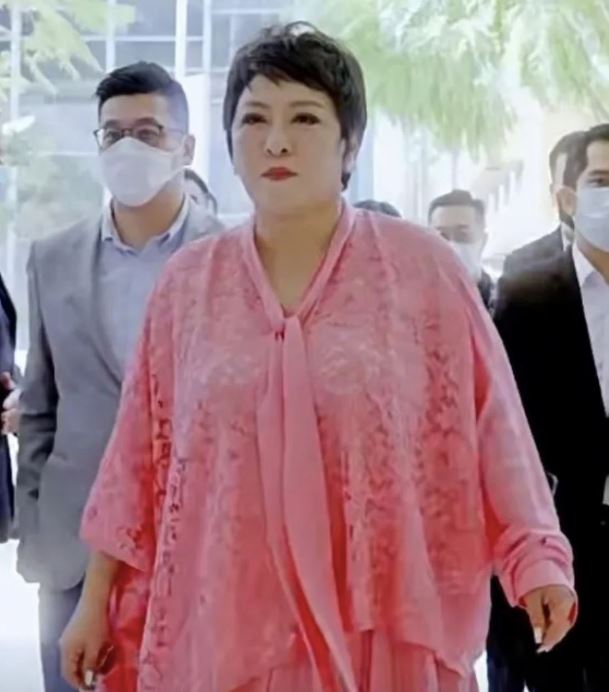 向太直播首秀销售额破亿 叫卖床垫喊“离婚别要回来”