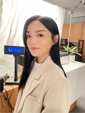 徐佳莹二宝露脸 首晒一家四口全家福