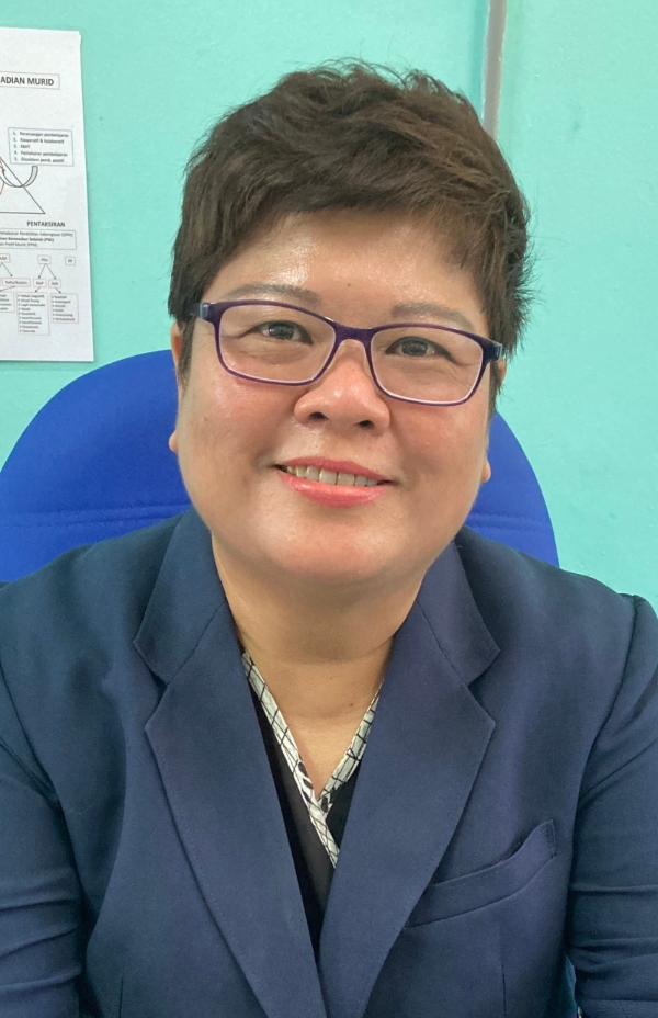 微小校长:吃力不讨好 复级班老师苦不堪言
