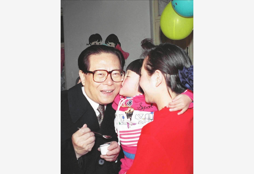 换文,头)江泽民6日追悼大会 中金融市场停止交易3分钟