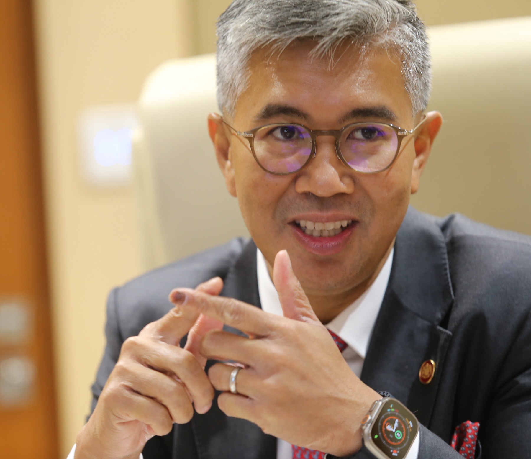 重新检讨前朝政府投资项目? 赛夫鲁:会监督但不会喊停