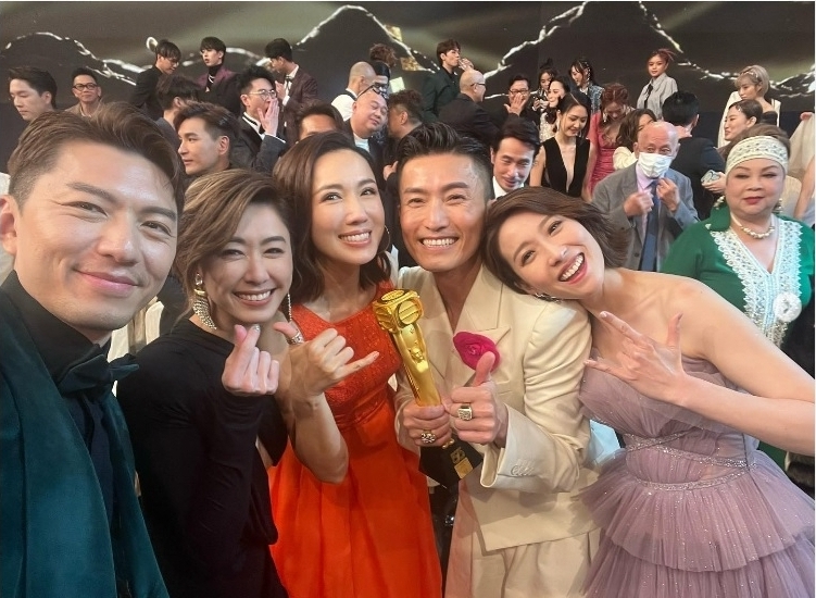 《万千星辉》收视刷新 189万观众见证视帝视后诞生