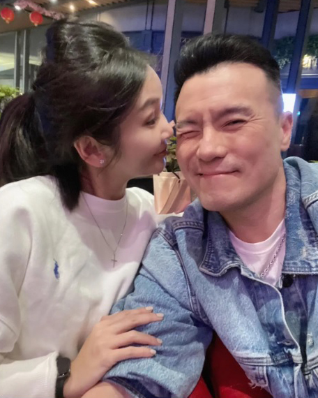 李铭忠返马陪女友过年 求婚计划近了?