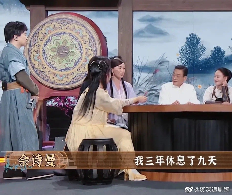 梁家辉自曝忙于赚钱 双胞胎女儿3岁才见面
