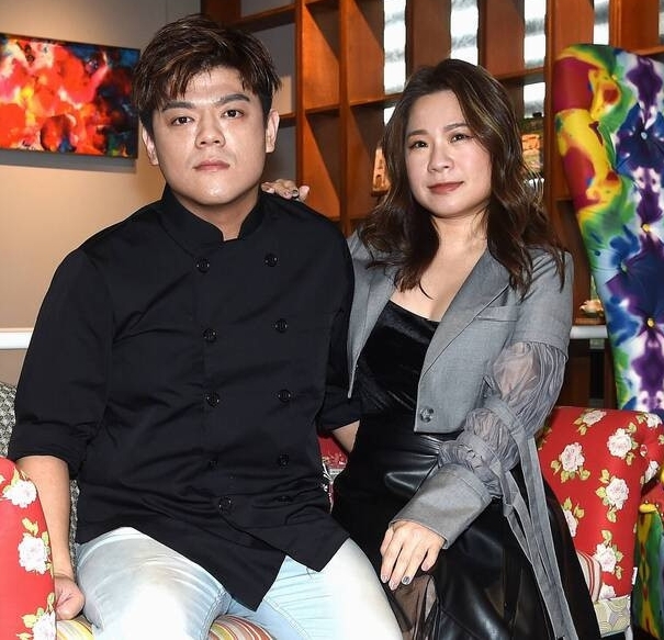 符琼音闪婚揭晓宝宝性别 老公竟喊“报应来”