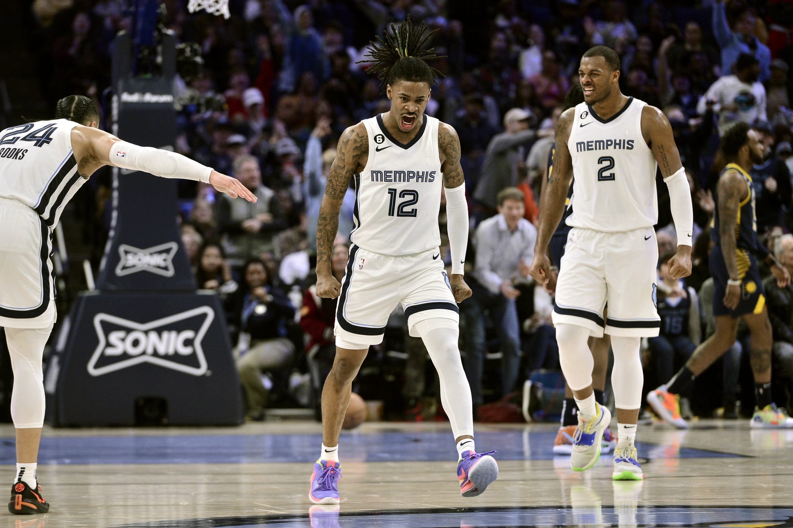 NBA|率公鹿撞翻鹈鹕摘4连胜 字母哥50分13篮板大展神威