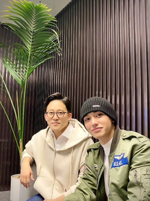 与SM高层晒合照 Lucas复出倒计时?