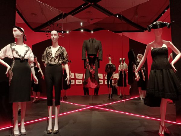 KING CHAN/Alexander McQueen: Mind, Mythos, Muse 心灵,神话,缪斯特展