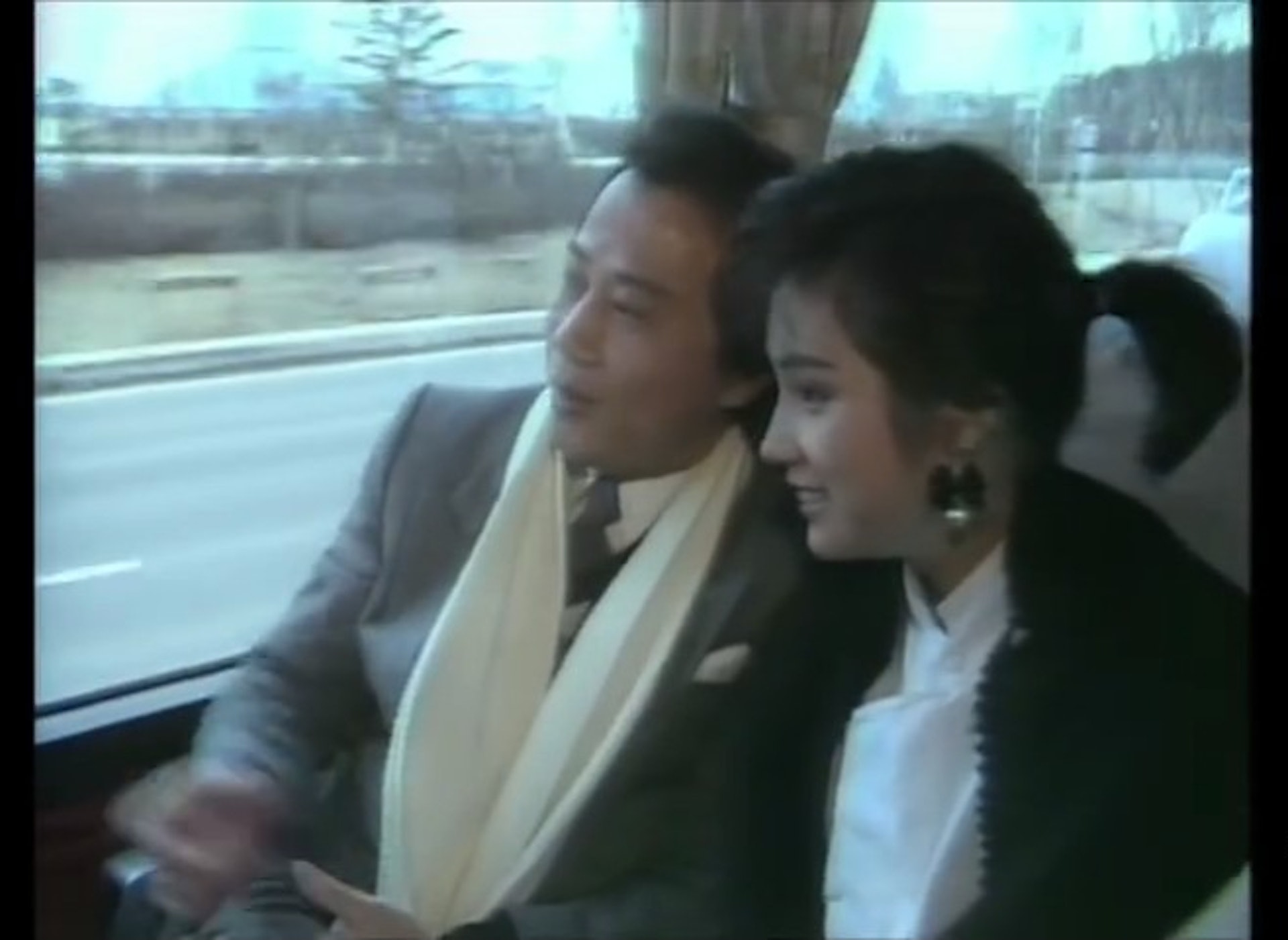 《欢乐今宵》昔日小花相聚 戚美珍变银发族优雅地老去
