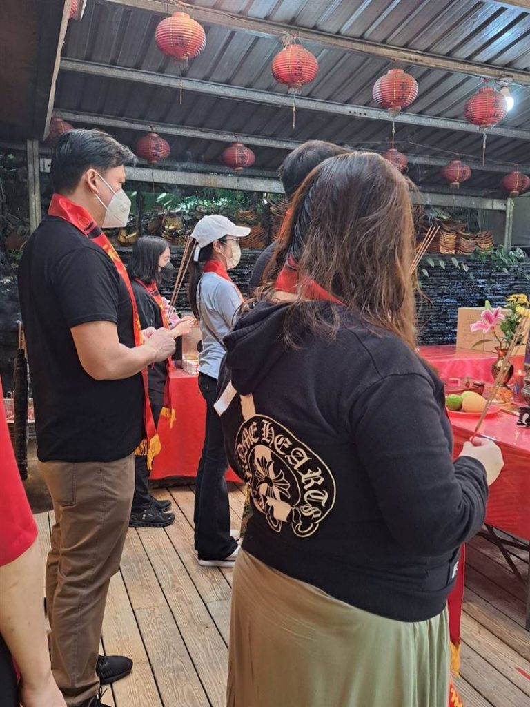 杨紫琼封后有预兆? 赴台点灯遇喜鹊报喜