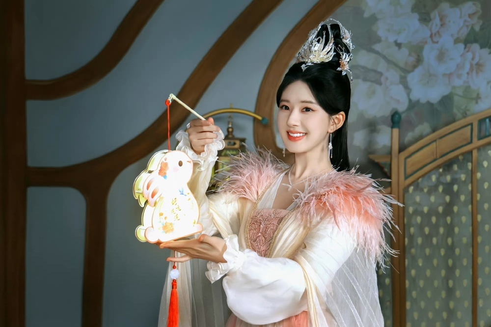 赵露思被曝干涉媒体 禁访同年纪上位女星