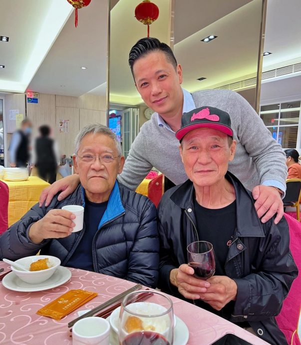 79岁陈惠敏驼背拄拐杖现身 惊见左手姿势怪异