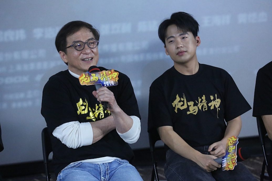 举例易烊千玺获资本捧钱 成龙踩雷触怒粉丝遭围剿