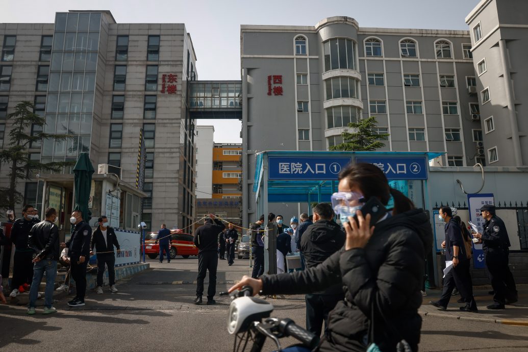 家属控诉:看到新闻才知道医院着火