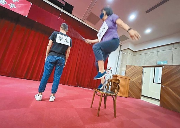 持球棒虐打兼侮辱学生 老师遭判拘役50天