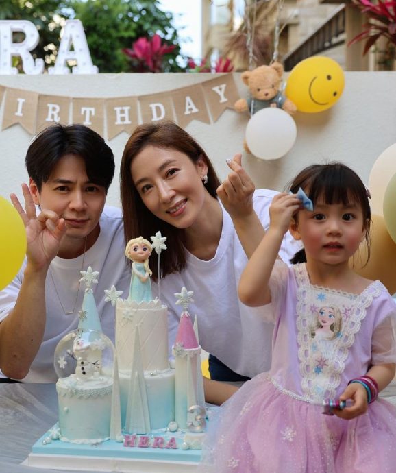杨茜尧爱女3岁生日派对 锺嘉欣惊喜携子女送祝福