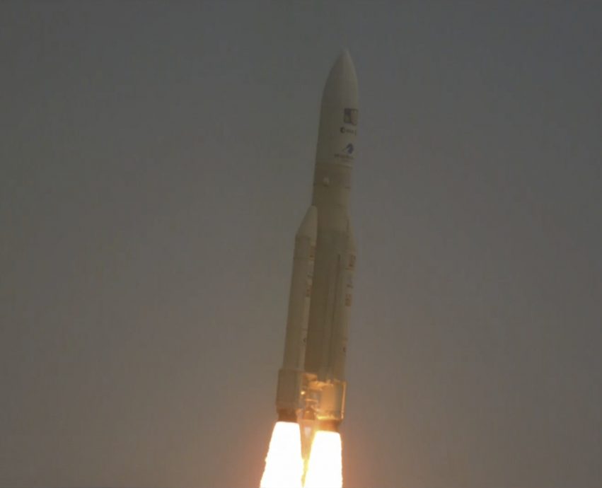 欧洲成功送出“果汁”探测器 将揭开木星卫星神秘面纱