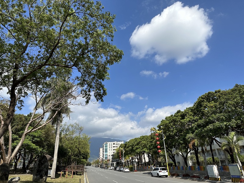 花莲巨响4次民众惊吓疑惑 网民:该不会要打仗了