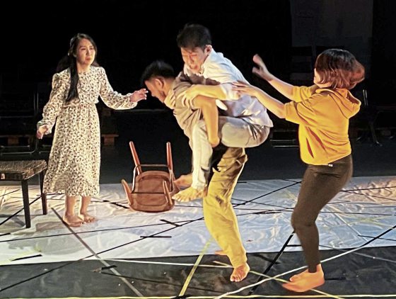 西北孤鸟/沉郁狂躁怪诞玄妙──赏析《重新开始》
