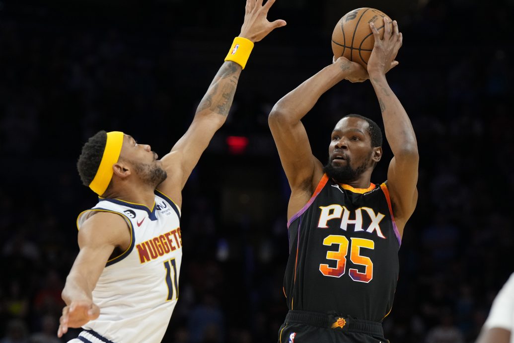 NBA| 客场把爵士轰出局 雷霆保附加赛机会