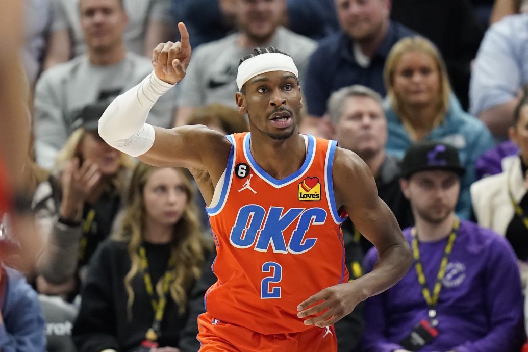 NBA| 客场把爵士轰出局 雷霆保附加赛机会