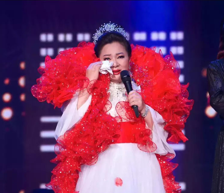 26年不敢过母亲节 白冰冰泪崩恸忆女儿
