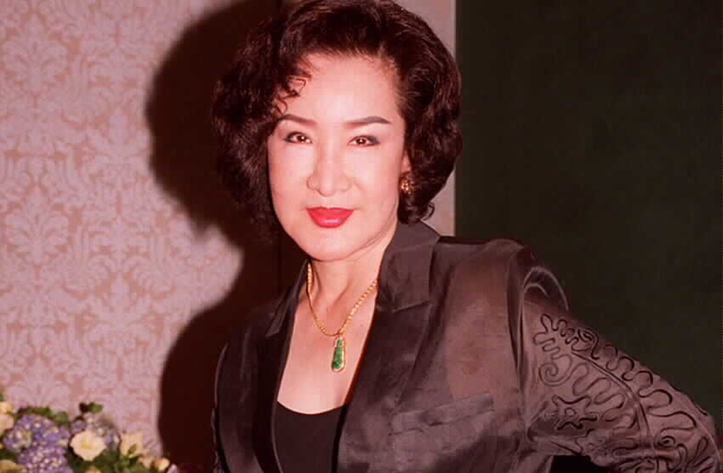 “远东首席歌后”杨小萍逝世 享寿79岁