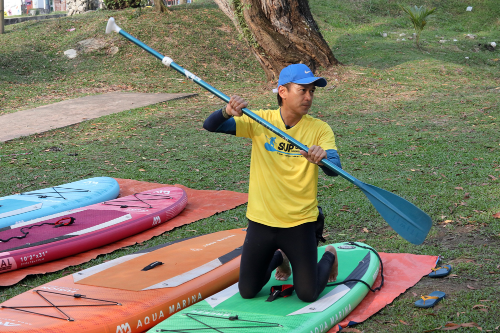 可以站着、躺着、跪着玩的立桨运动(SUP,Stand Up Paddle)