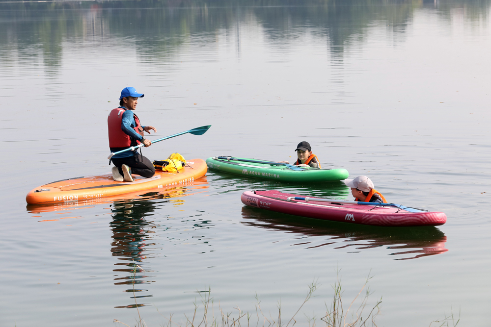 可以站着、躺着、跪着玩的立桨运动(SUP,Stand Up Paddle)