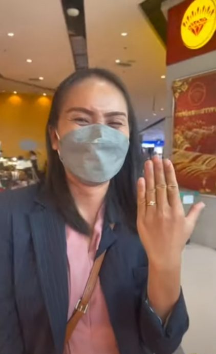 拚盘/母亲节最佳礼物 泰国男童储一箱零钱 惊喜买戒指送妈妈