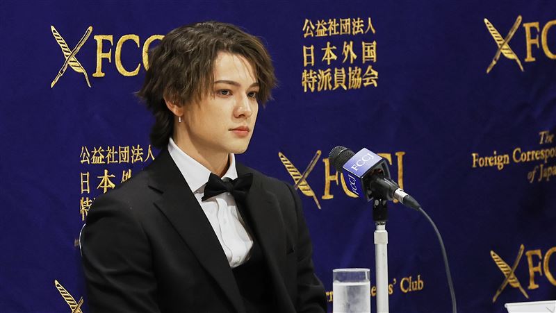 杰尼斯首认创办人性丑闻 现任社长4度鞠躬道歉