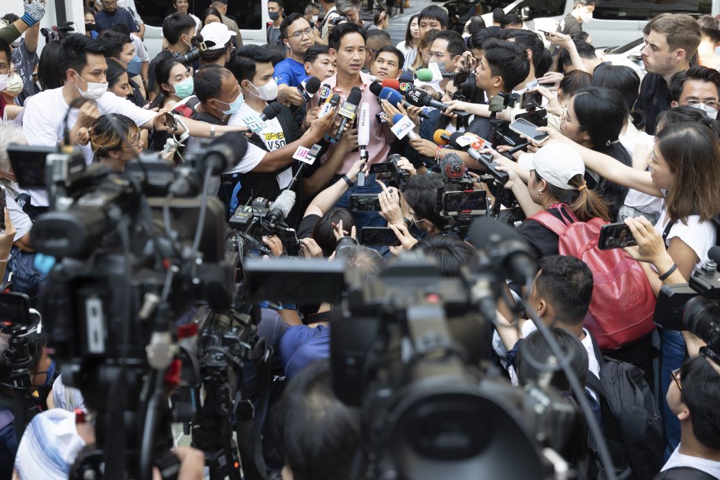 泰国举行全国大选 军方会否顺民意?