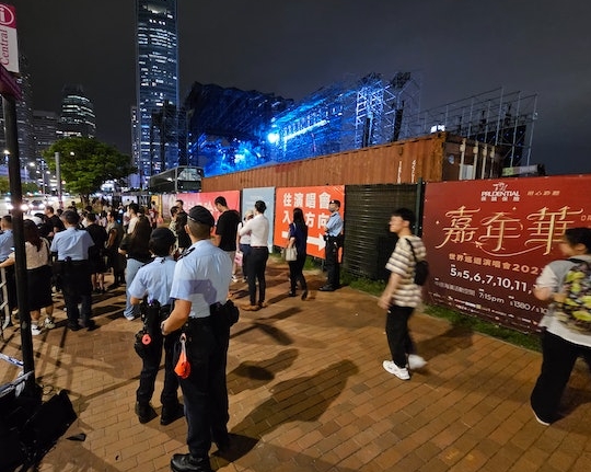 真的是抢票! 周杰伦演唱会场外爆抢案 29岁男痛失2张票