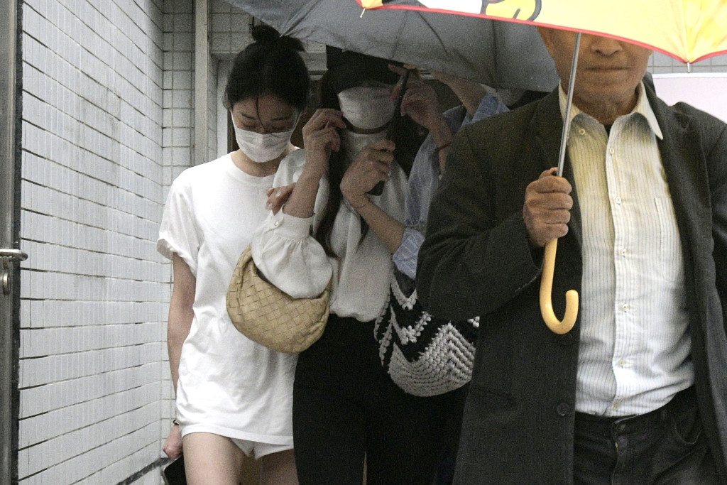 香港名媛碎尸案:现场检获外套有前家姑DNA 邝氏一家还押候7月31日再讯