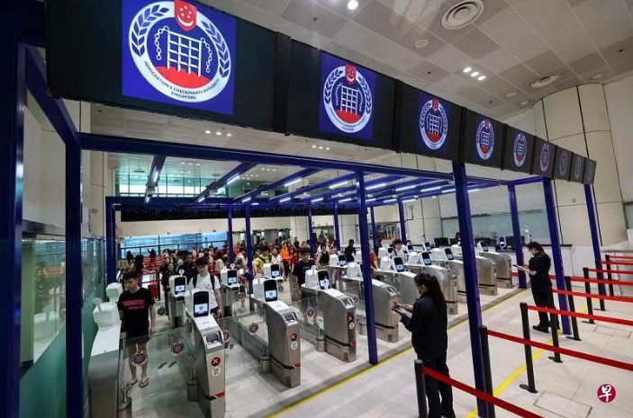 (已签发)全国:兀兰关卡自动通关提升效率 傍晚高峰期每小时多1000名巴士乘客出境