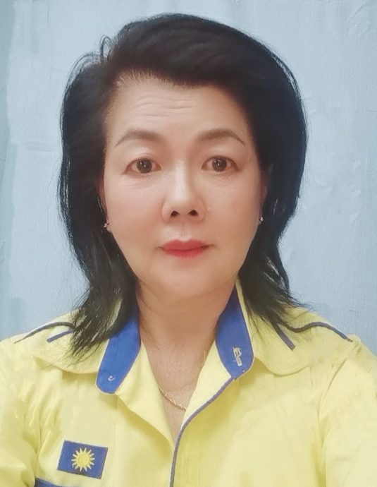 全国/马华丹州妇女组主席苏维菱对哥市一家服装店女业主因衣着不端庄而接罚单事件,感到荒谬。
