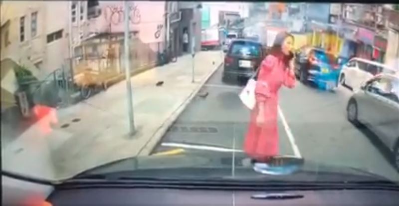 女星人肉霸占车位不走 视频疯传被骂爆急喊冤