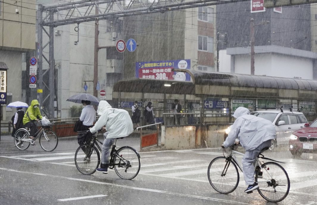 看世界/玛娃挟风带雨逼近日本 当局吁本州中部、四国数万人撤离