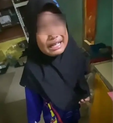 视频|“同学笑我穷还有残疾弟弟” 女儿遭霸凌 母亲好痛心